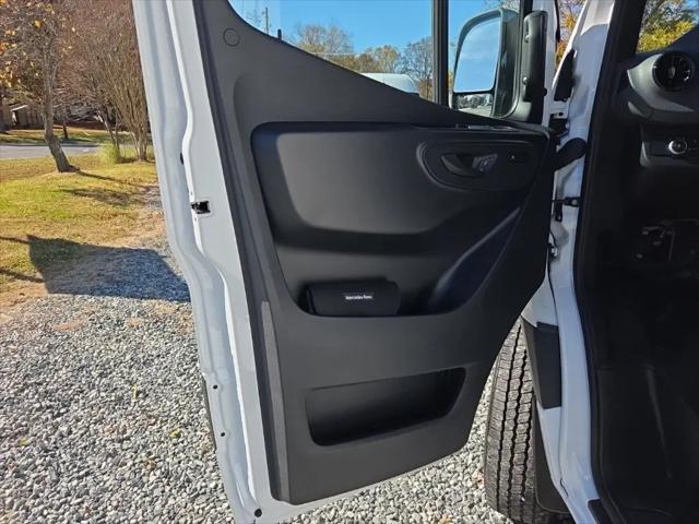2025 Mercedes-Benz Sprinter 2500 High Roof 4-Cyl Diesel HO