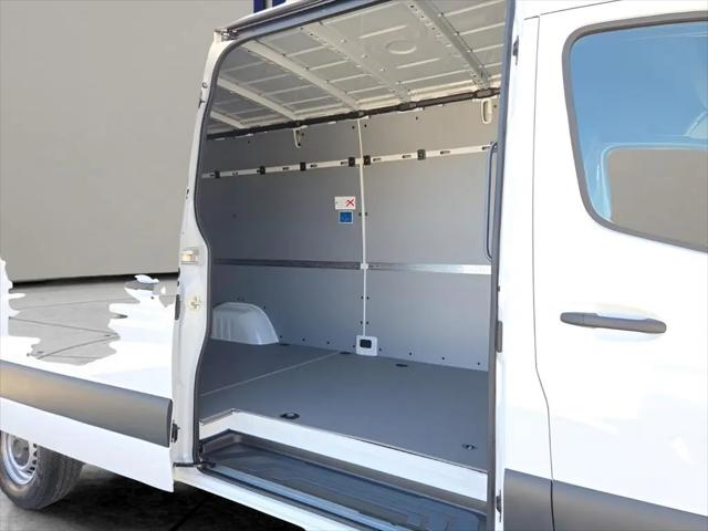 2025 Mercedes-Benz Sprinter 2500 High Roof 4-Cyl Diesel HO