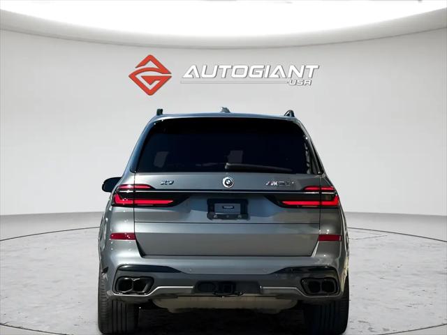 2023 BMW X7 M60i