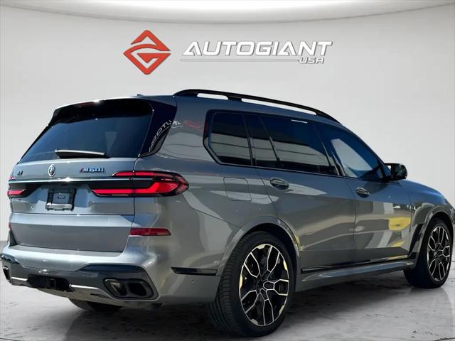 2023 BMW X7 M60i