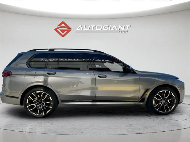 2023 BMW X7 M60i