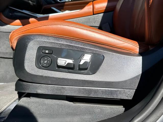2023 BMW X7 M60i