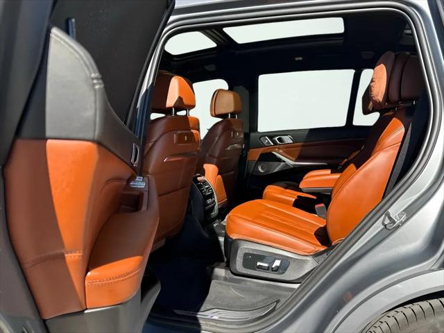 2023 BMW X7 M60i
