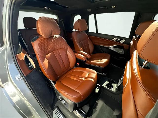 2023 BMW X7 M60i