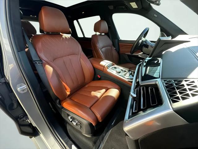 2023 BMW X7 M60i