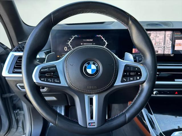 2023 BMW X7 M60i