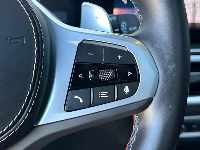 2023 BMW X7 M60i