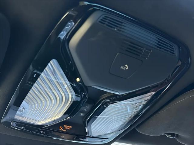 2023 BMW X7 M60i