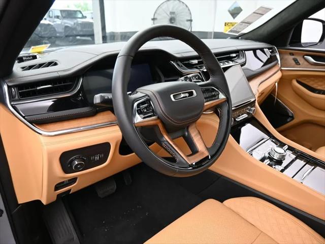 2025 Jeep Grand Cherokee Summit Reserve 4x4