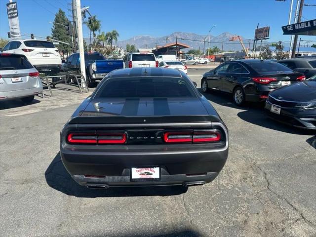 2018 Dodge Challenger SXT Plus