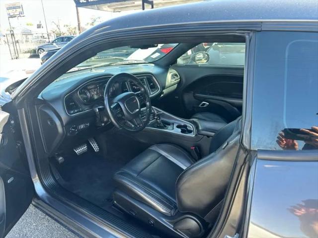 2018 Dodge Challenger SXT Plus