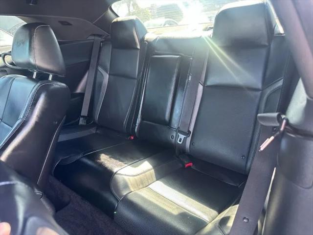 2018 Dodge Challenger SXT Plus