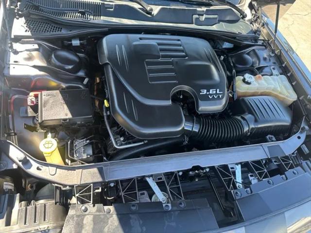 2018 Dodge Challenger SXT Plus