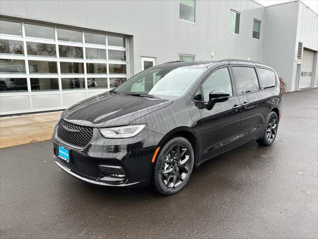 2026 Chrysler Pacifica Select for sale in Eugene, OR