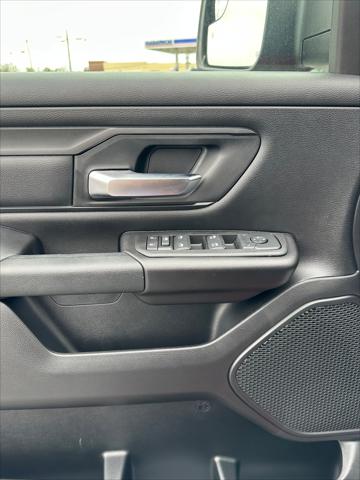 2026 Ram 1500 Warlock Crew Cab 4x4 5'7" Box