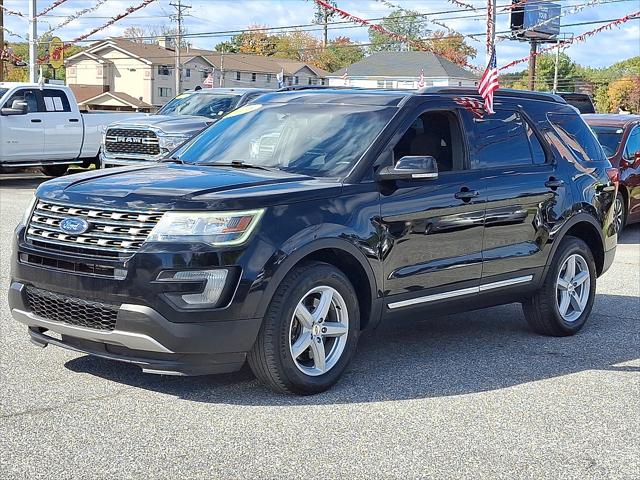 2016 Ford Explorer XLT 2016 Ford Explorer XLT