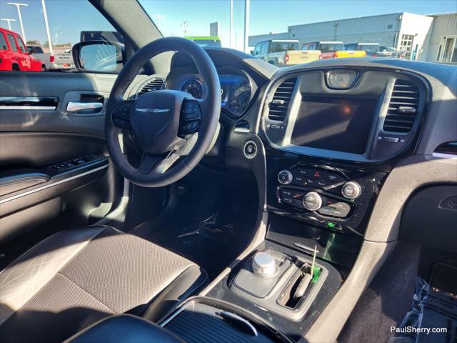 2023 Chrysler 300 300S 2023 Chrysler 300 300S