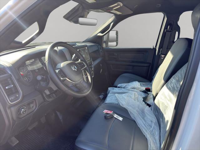 2025 RAM 2500 Tradesman Crew Cab 4x4 8 Box