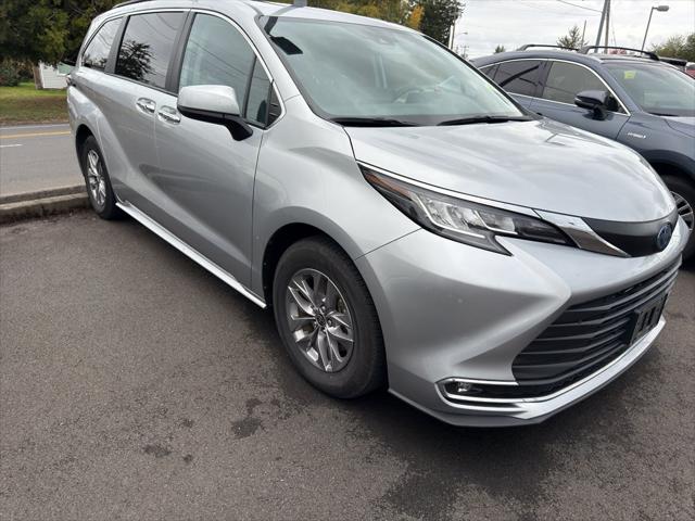 2023 Toyota Sienna XLE 2023 Toyota Sienna XLE