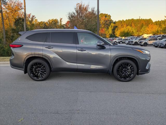 2023 Toyota Highlander Platinum
