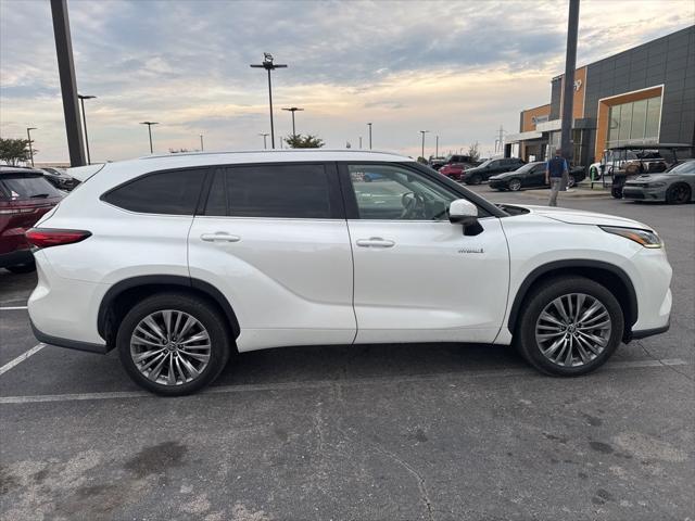 2021 Toyota Highlander Hybrid Platinum 2021 Toyota Highlander Hybrid Platinum
