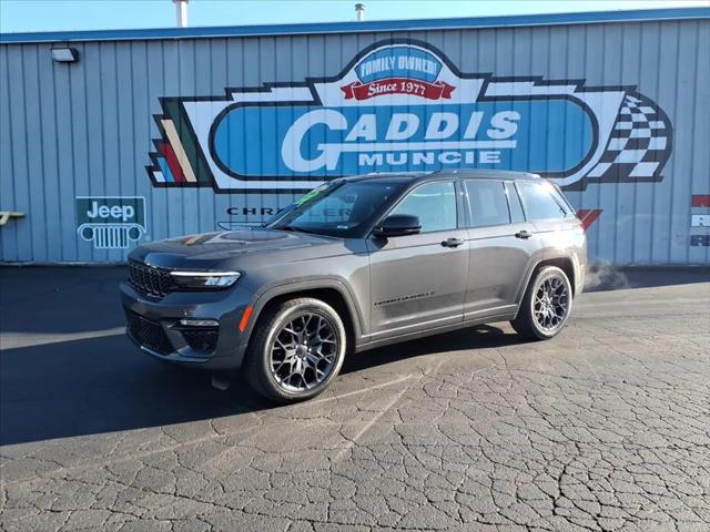 2025 Jeep Grand Cherokee Summit Reserve 4x4 2025 Jeep Grand Cherokee Summit Reserve 4x4