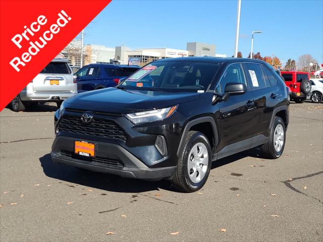 2024 Toyota RAV4 LE