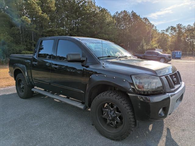 2014 Nissan Titan SV 2014 Nissan Titan SV