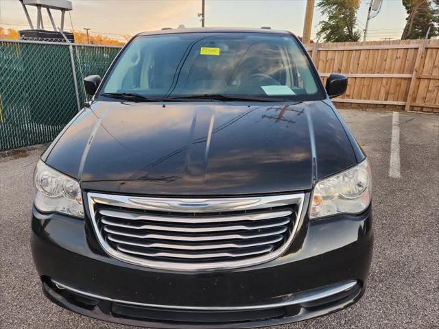 2015 Chrysler Town and Country Touring 2015 Chrysler Town and Country Touring