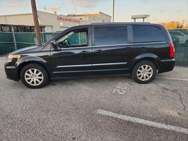 2015 Chrysler Town and Country Touring 2015 Chrysler Town and Country Touring