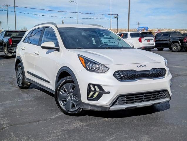 2022 Kia Niro LX 2022 Kia Niro LX
