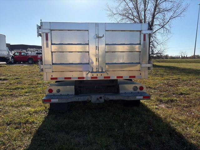 2011 Ford E-450 Cutaway Base