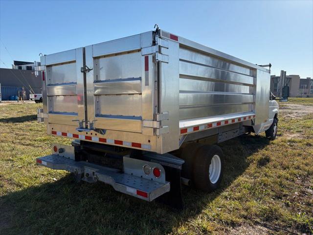 2011 Ford E-450 Cutaway Base