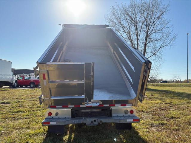 2011 Ford E-450 Cutaway Base