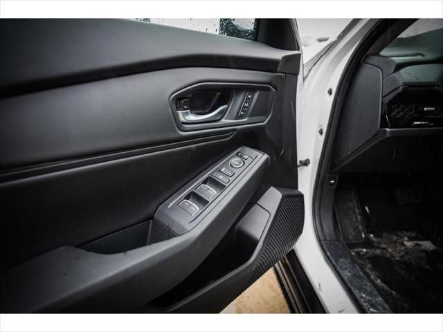 2025 Honda Accord Hybrid EX-L - Photo 15