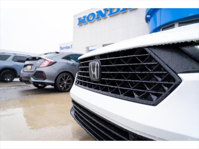 2025 Honda Accord Hybrid EX-L - Photo 13