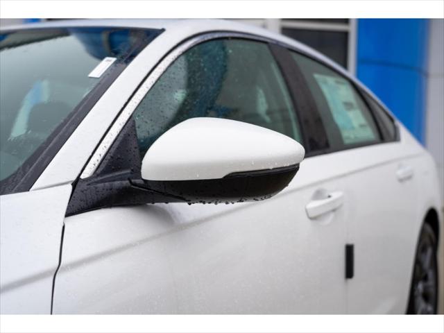 2025 Honda Accord Hybrid EX-L - Photo 11