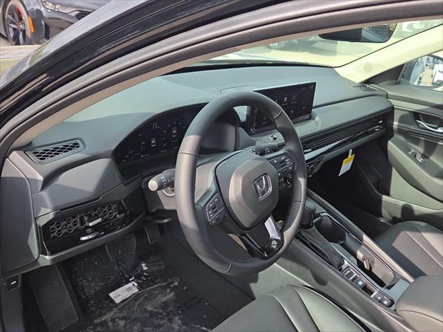 2025 Honda Accord Hybrid EX-L - Photo 17