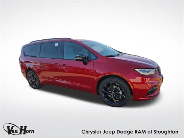 2026 Chrysler Pacifica Limited AWD for sale in Stoughton, WI