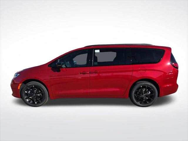 2026 Chrysler Pacifica Limited AWD