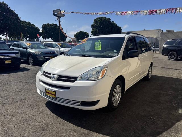 2005 Toyota Sienna LE