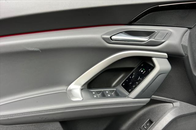 2025 Audi Q5 Premium TFSI quattro S tronic