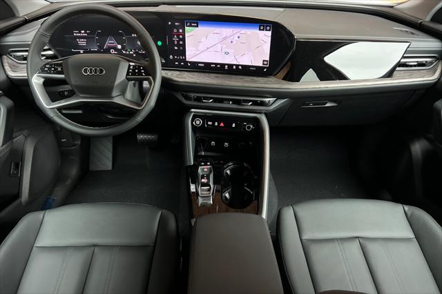 2025 Audi Q5 Premium TFSI quattro S tronic