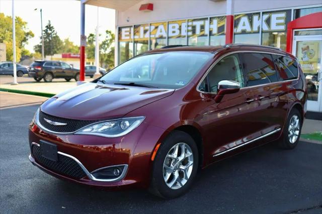 2019 Chrysler Pacifica Limited for sale in Waterford, MI