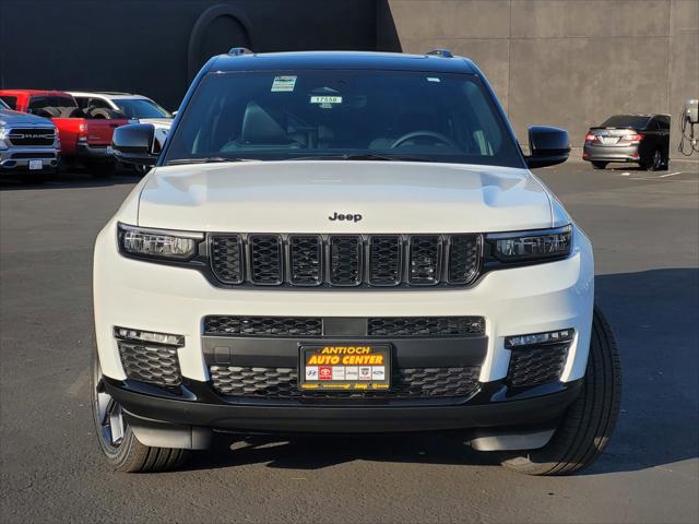 2025 Jeep Grand Cherokee GRAND CHEROKEE L LIMITED 4X4
