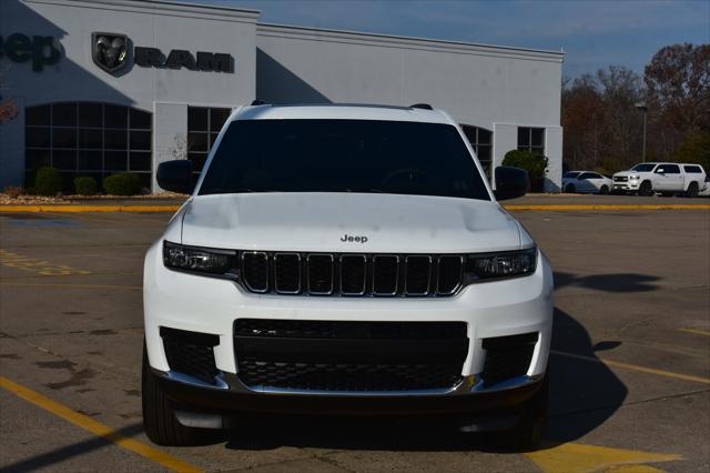 2025 Jeep Grand Cherokee GRAND CHEROKEE L LAREDO X 4X4