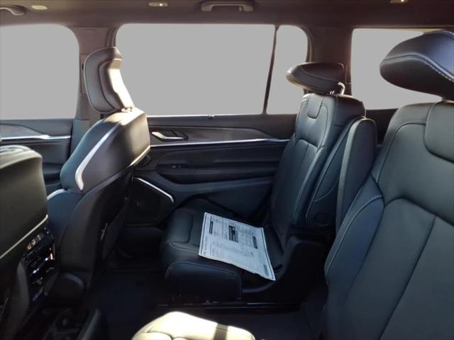 2025 Jeep Grand Cherokee Overland 4x4