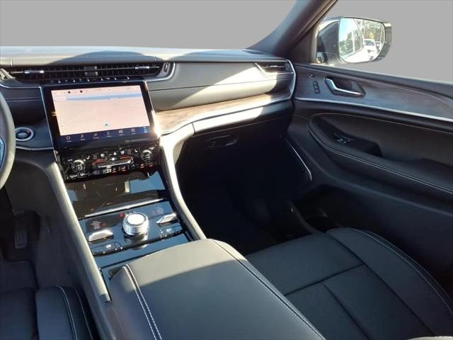 2025 Jeep Grand Cherokee Overland 4x4