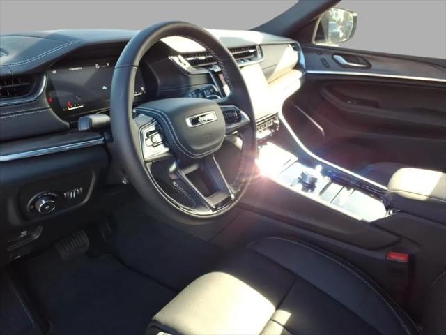 2025 Jeep Grand Cherokee Overland 4x4