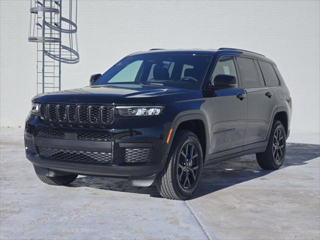 2025 Jeep Grand Cherokee GRAND CHEROKEE L ALTITUDE 4X4